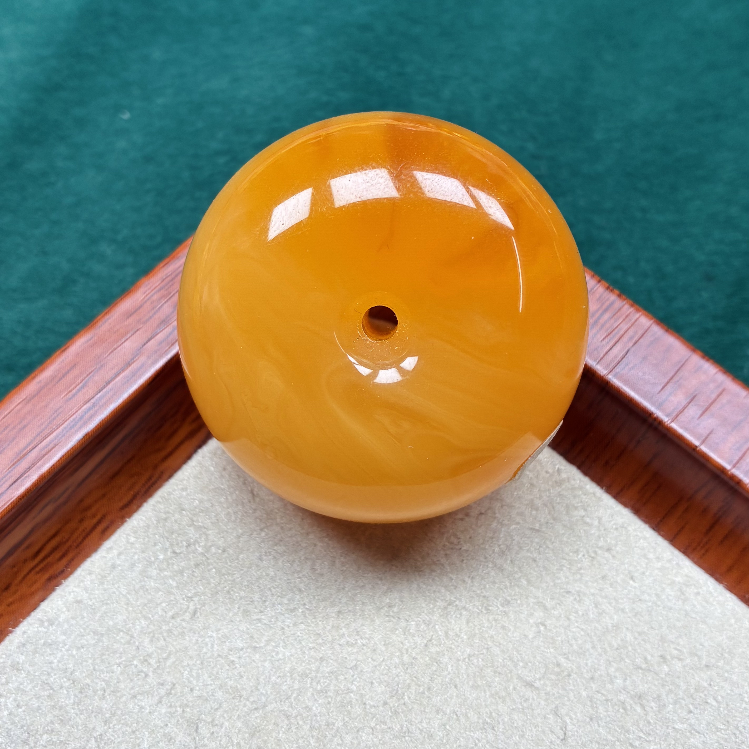 天然琥珀蜜蜡胶皮橘红平安扣，抖音基地发货，带证书 