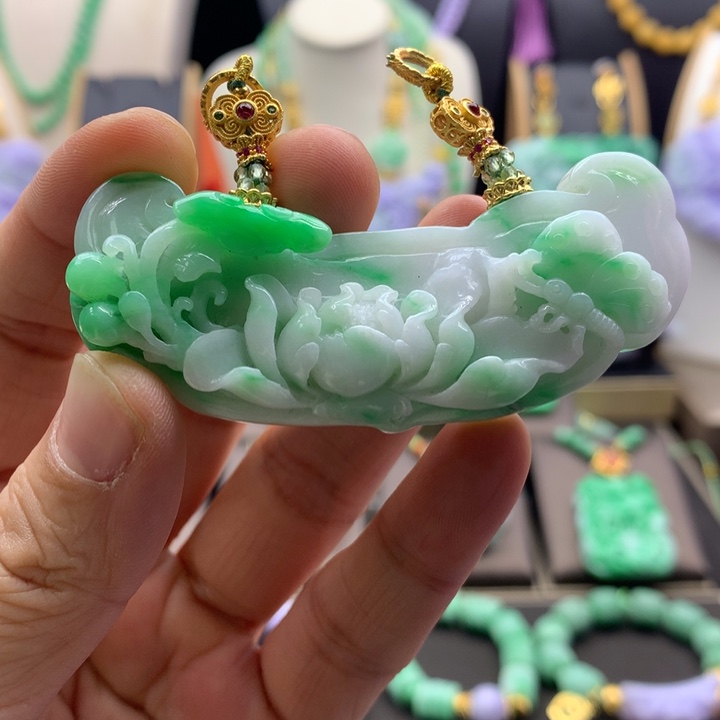 翡翠吊坠(不含链)未镶嵌