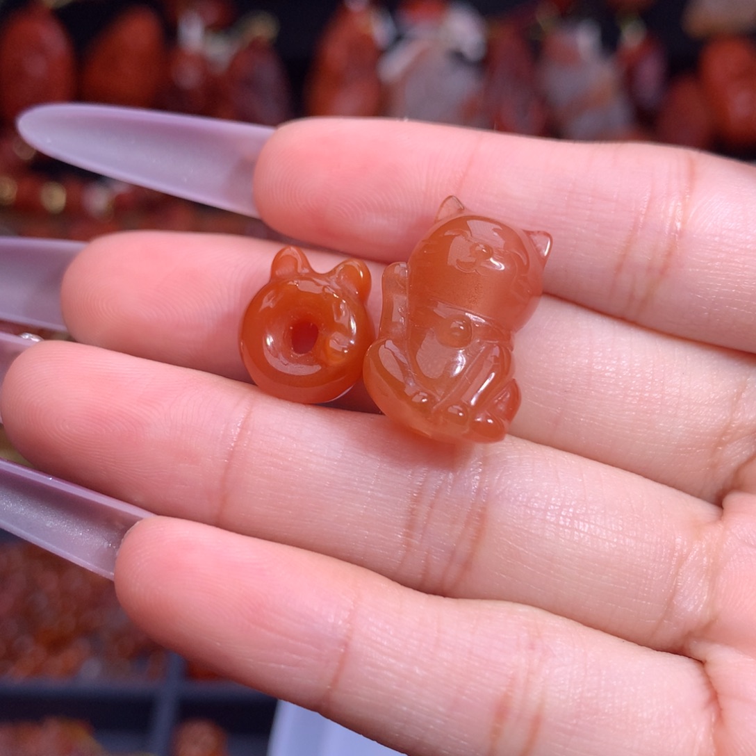 杜***呀南红玛瑙未镶嵌珠宝半成品组合