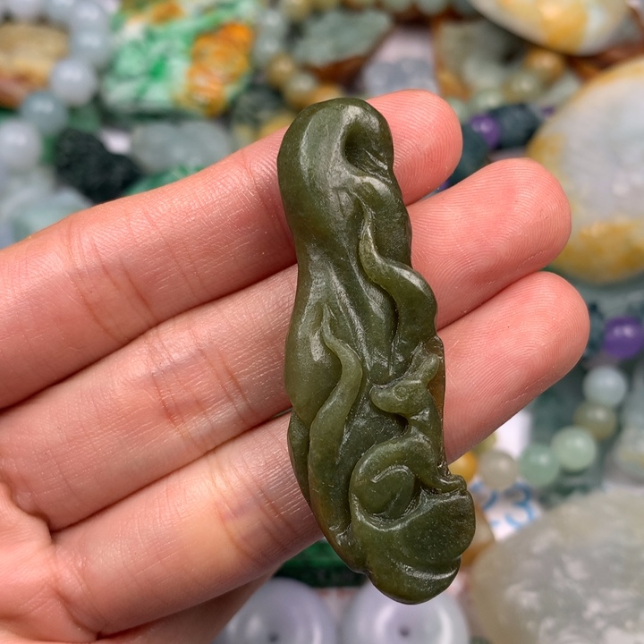 定制翡翠未镶嵌翡翠