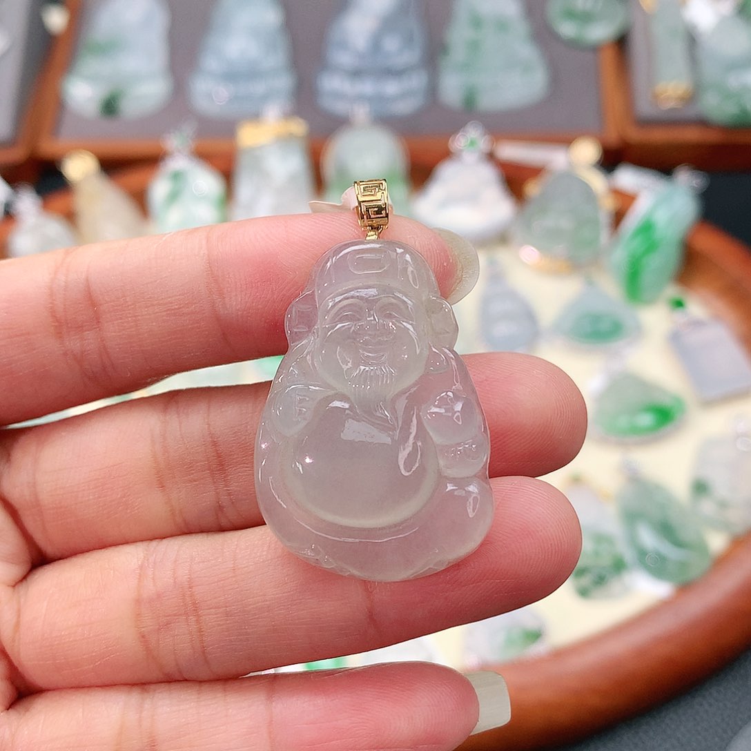 颈饰18K金镶嵌翡翠财神爷