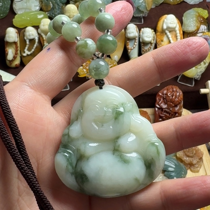 蛇纹石玉未镶嵌吊坠