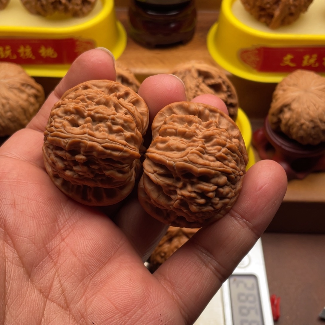 闽***宁文玩核桃吊坠43闷白