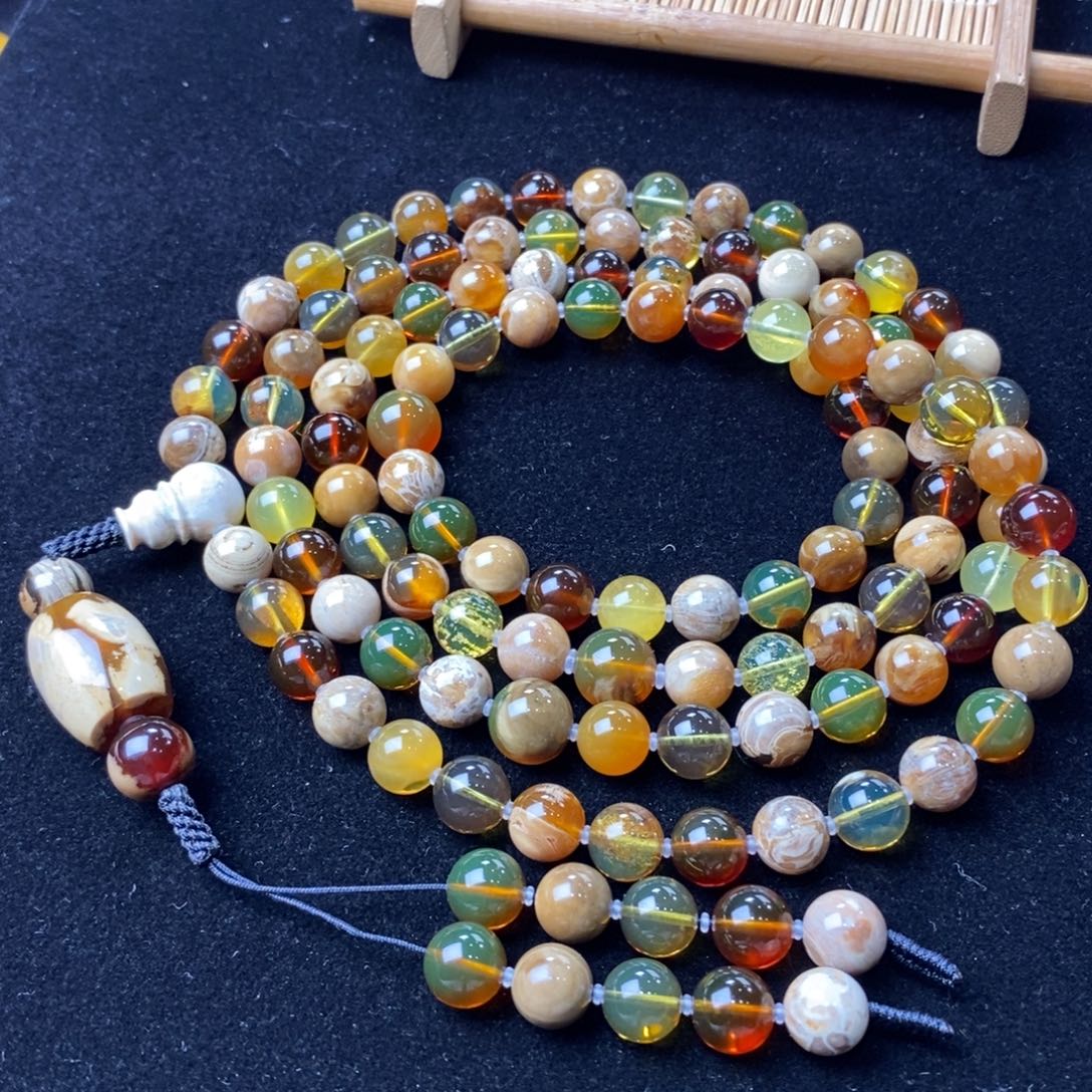 琥珀未镶嵌颈饰49.2克8.5+mm