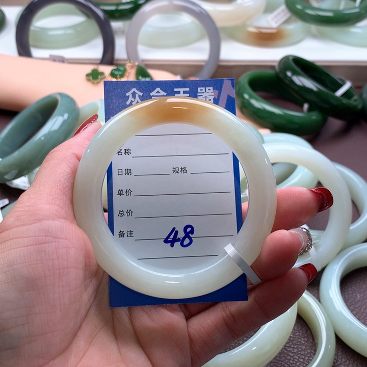 和田玉手镯55-56未镶嵌