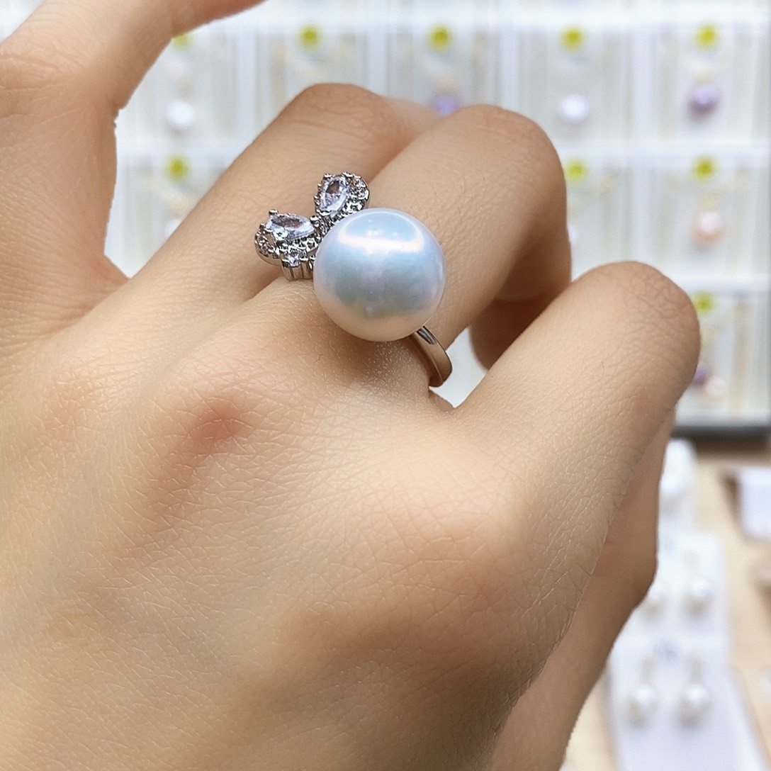 淡水珍珠吊坠(赠链)合金