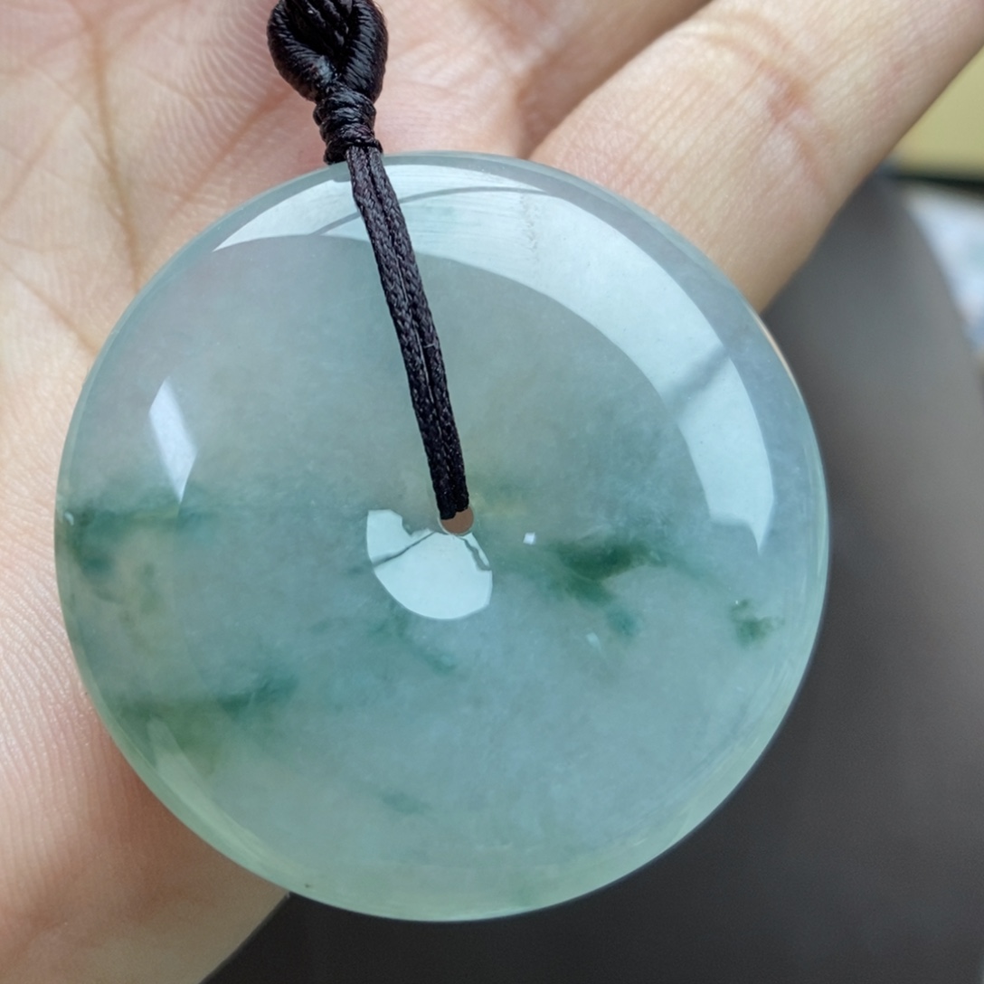 翡翠未镶嵌颈饰吊坠