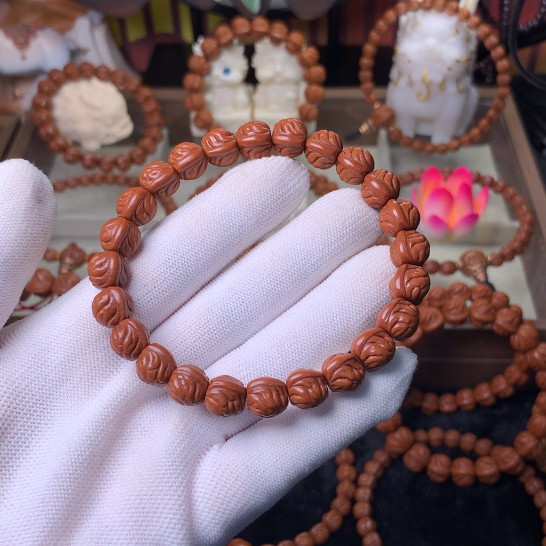 李***阳吊坠桃核双脊龙手串10