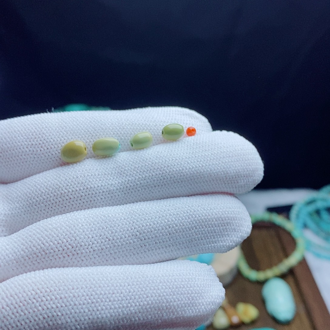 南红玛瑙未镶嵌挂件