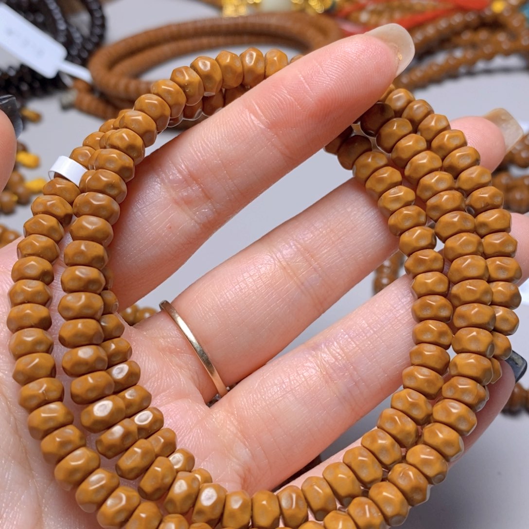 羊****手串紫金鼠1.鼠尖料无相脖挂6.4