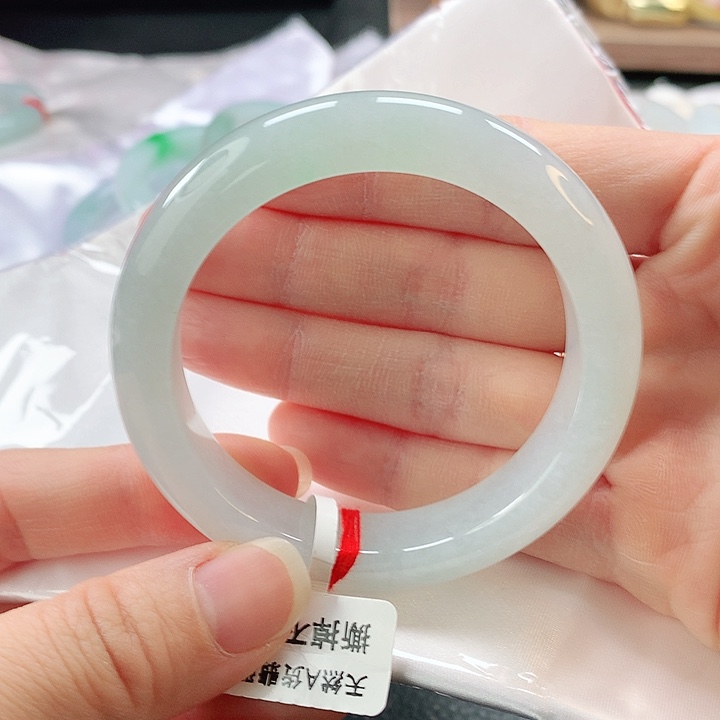 未镶嵌手镯翡翠缅A货翡翠手镯