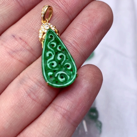 翡翠吊坠(不含链)未镶嵌