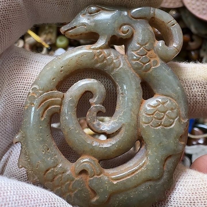 和田玉未镶嵌挂件