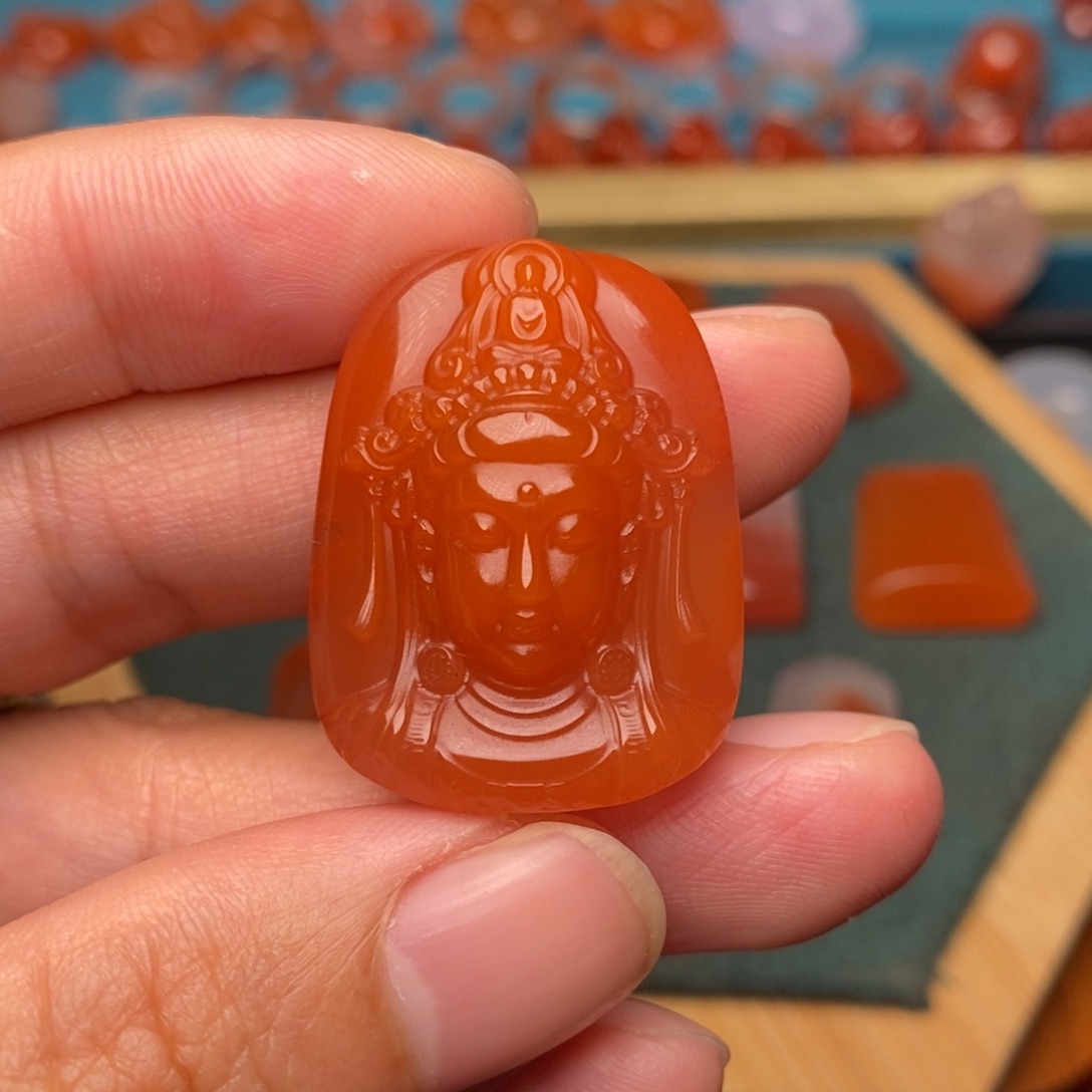 南红玛瑙颈饰未镶嵌白*水