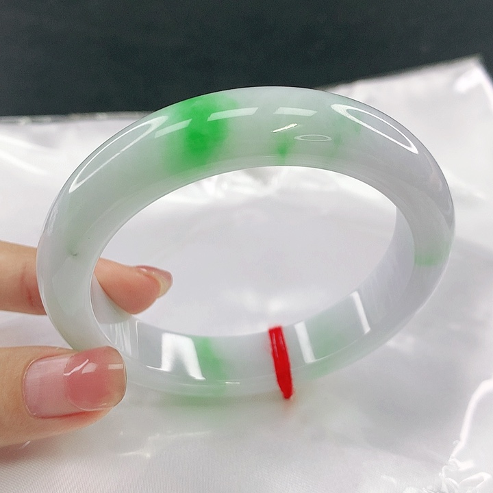 翡翠未镶嵌手镯圈57.5，80132