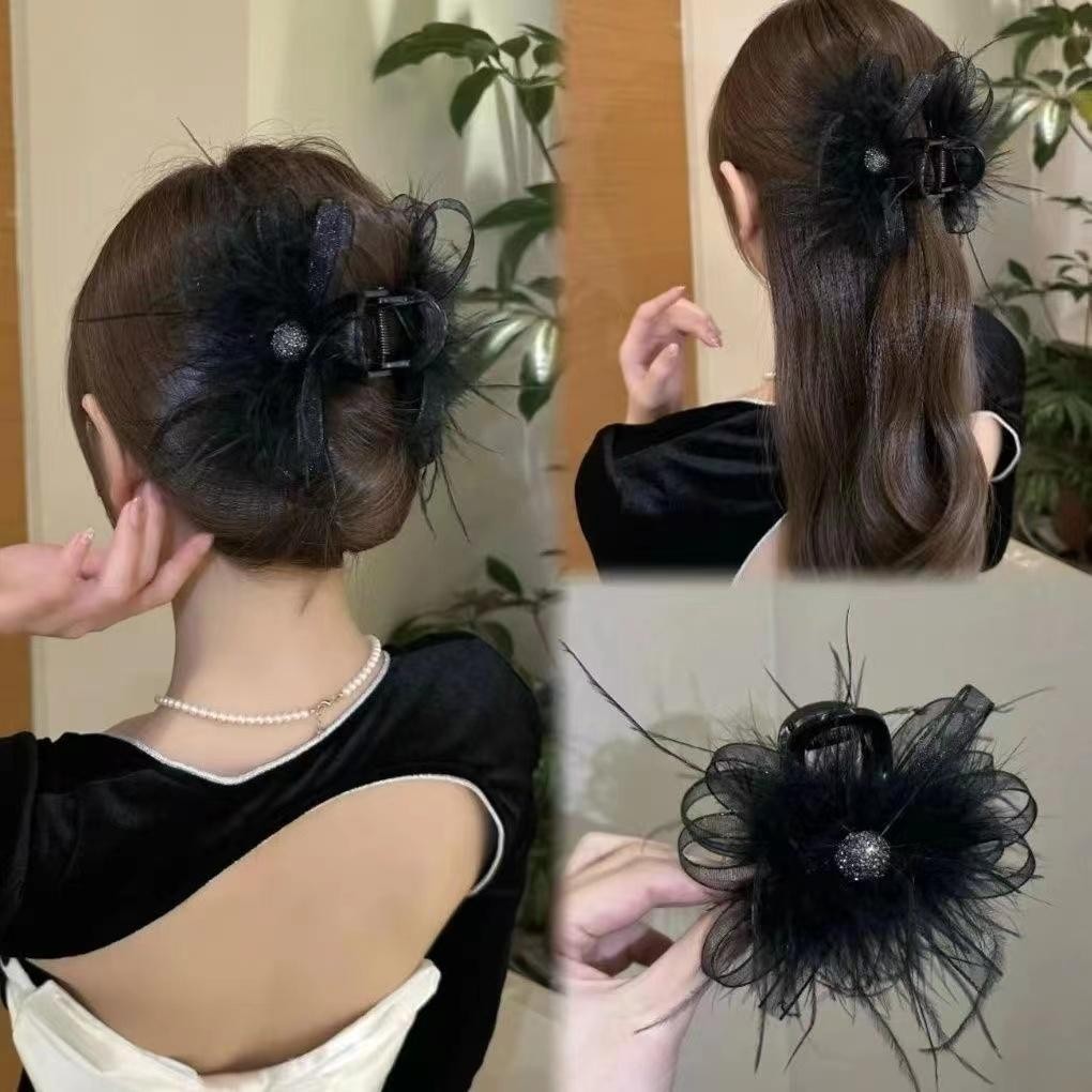 新款高级感水钻毛毛抓夹女毛发卡后脑勺鲨鱼夹半扎发发夹商品图