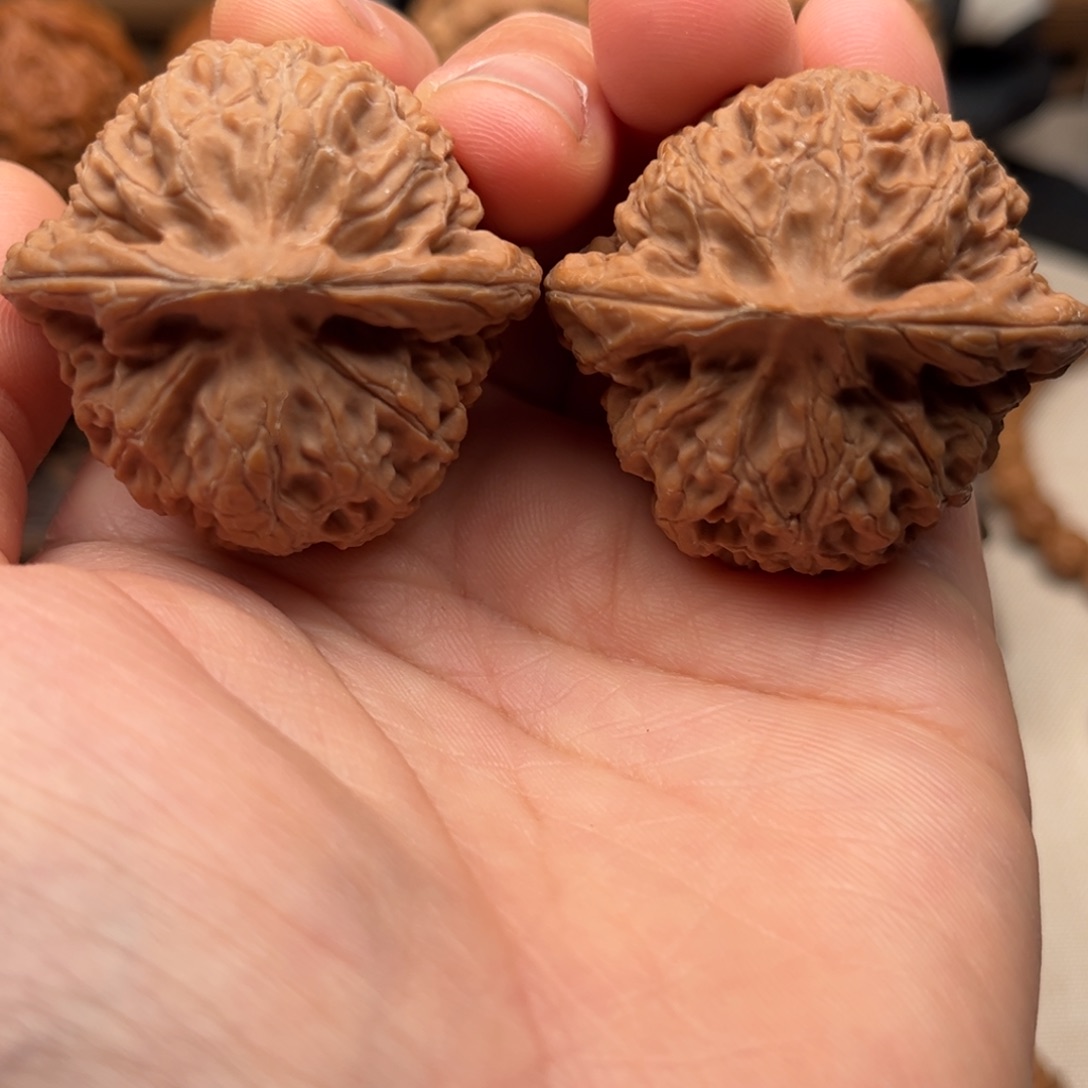 【闪购商品】十**℡文玩核桃手把件40宫灯