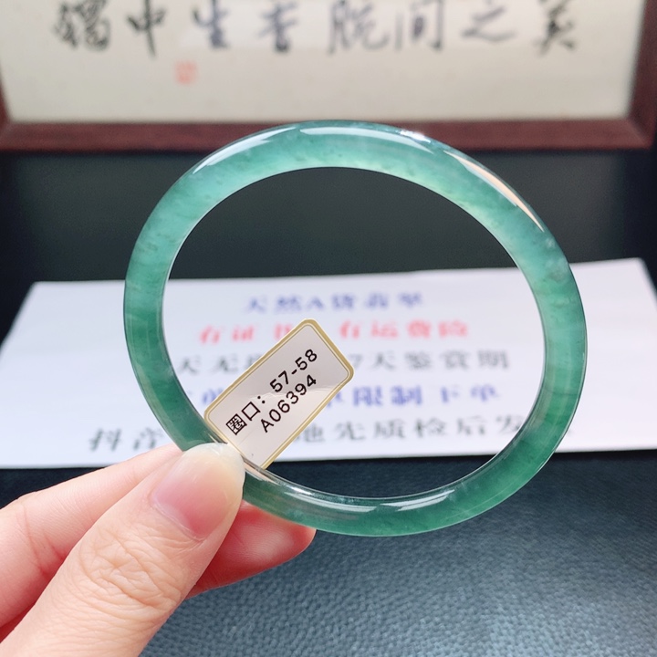 翡翠未镶嵌手镯翡翠手镯77