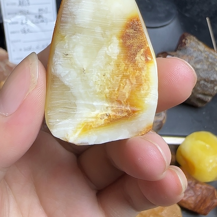 平***生定制琥珀未镶嵌水滴料