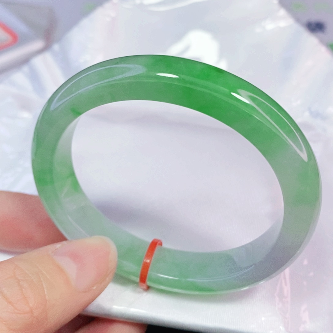 未镶嵌手镯翡翠51.8贵妃