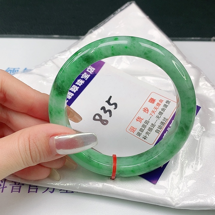 翡翠未镶嵌手镯翡翠手镯