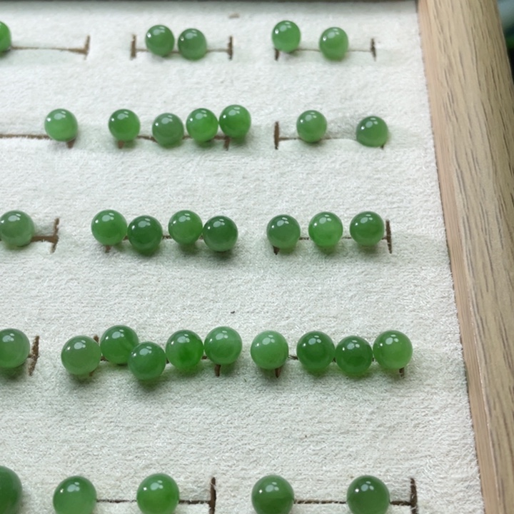 和田玉耳钉银S925镶嵌拍一发一