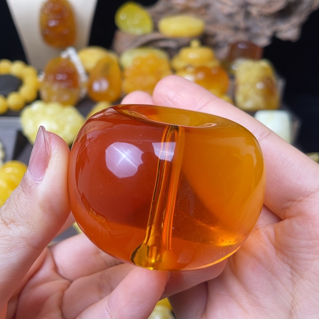 琥珀未镶嵌珠宝奇石