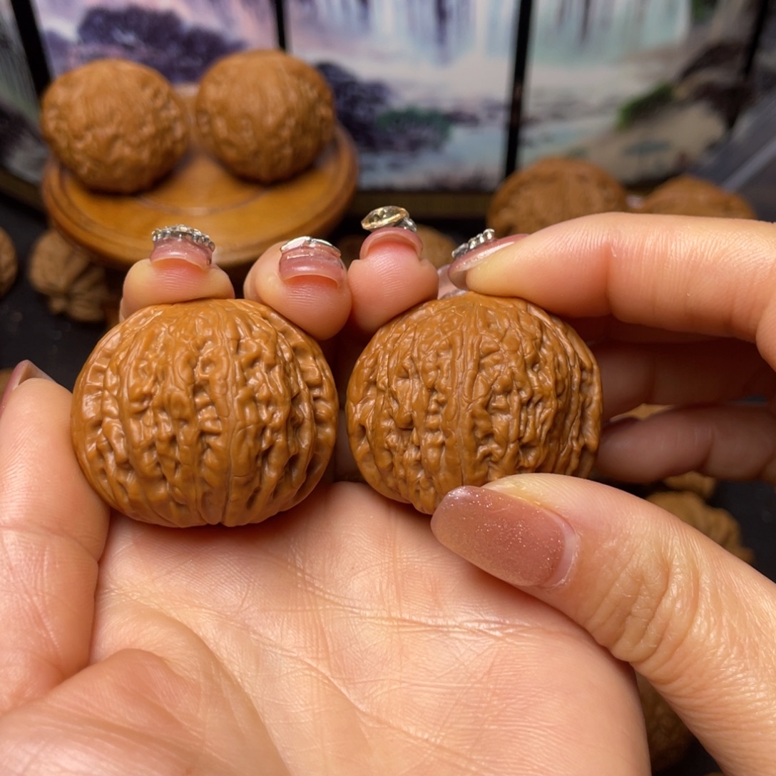 小***王文玩核桃把件37铁锤