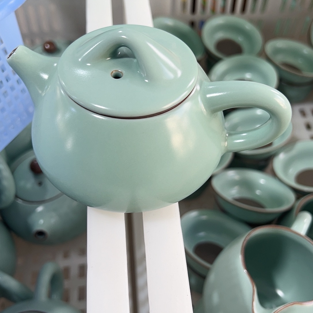 瓷片清仓库，小微瑕。