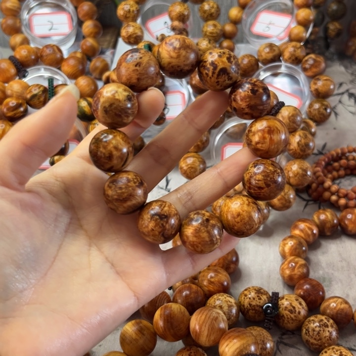 随***好松木木雕款2.0手串