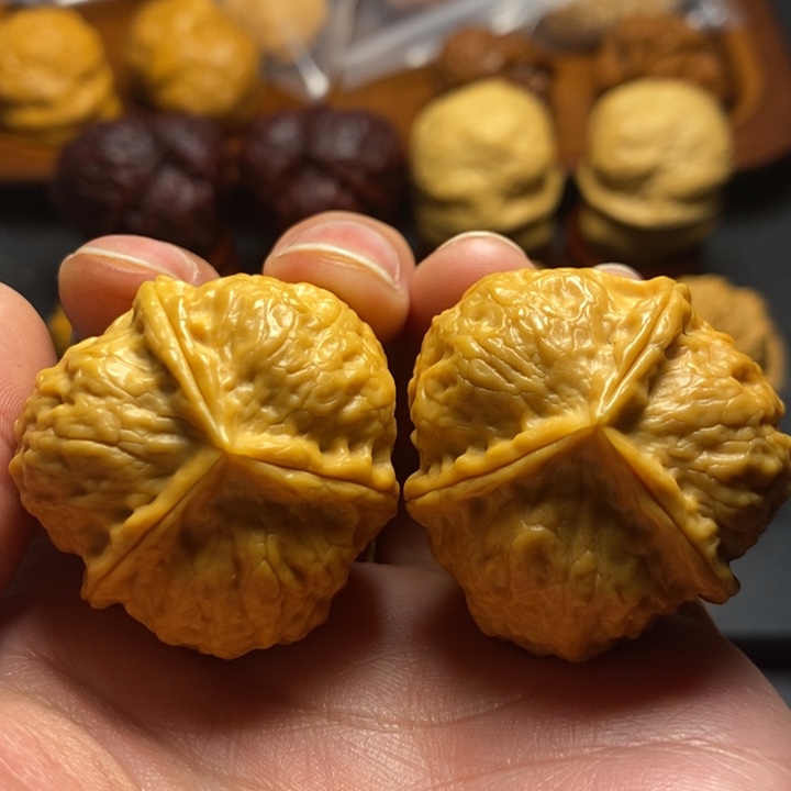 文玩核桃把件36尺四喜丸子三棱