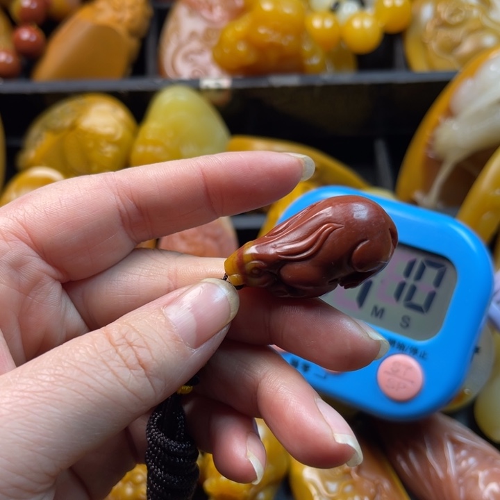 龙***乐石英质玉未镶嵌吊坠(不含链)