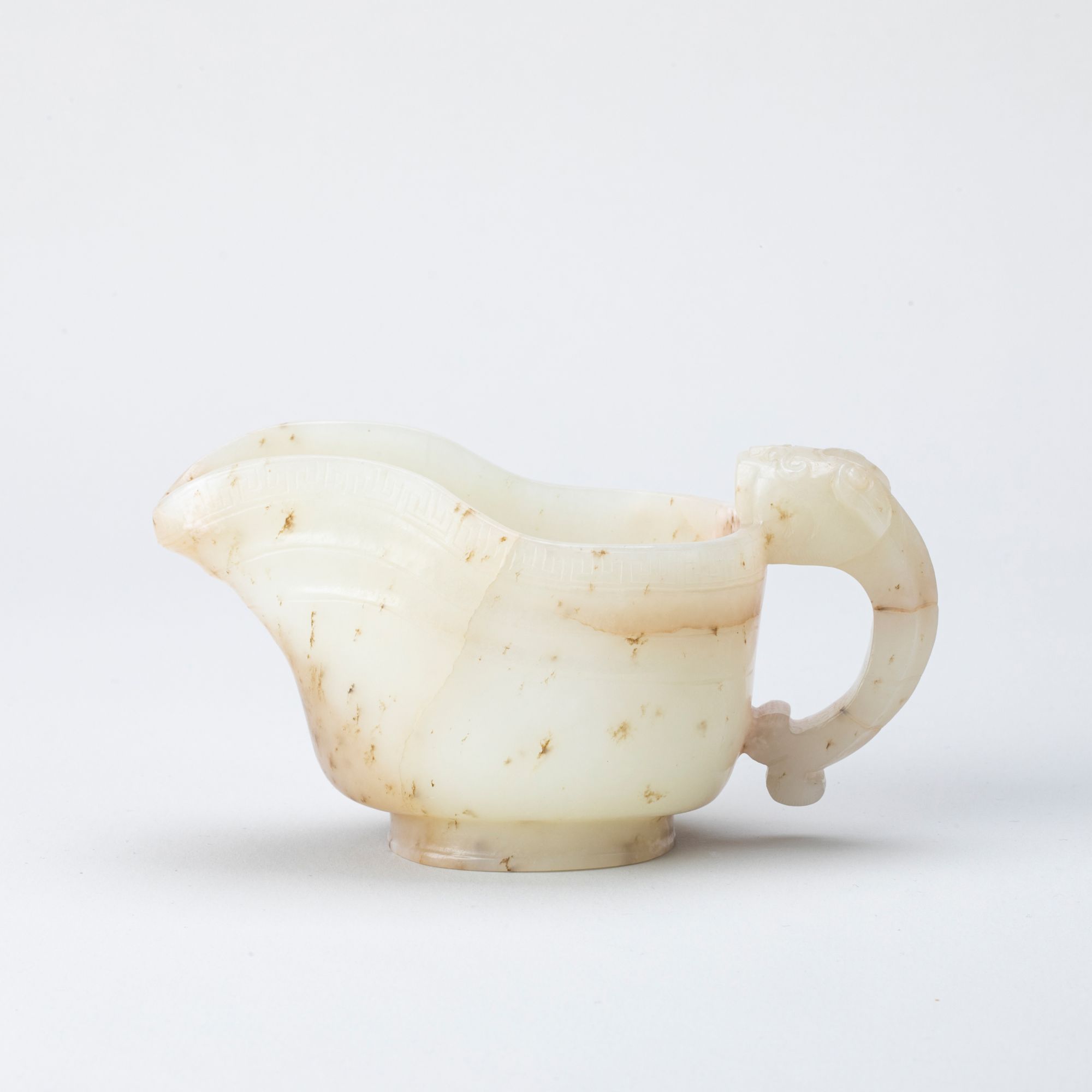 【拍卖】18、白玉螭龙耳匜形杯