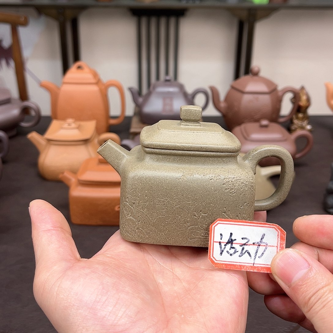 紫砂茶壶风**路紫砂的故事