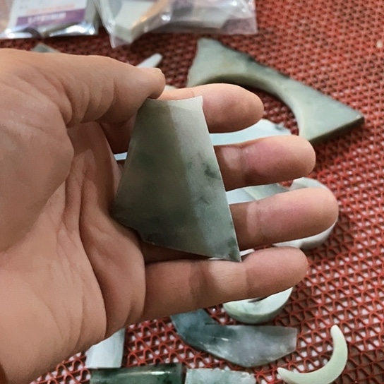 翡翠散珠天然翡翠石