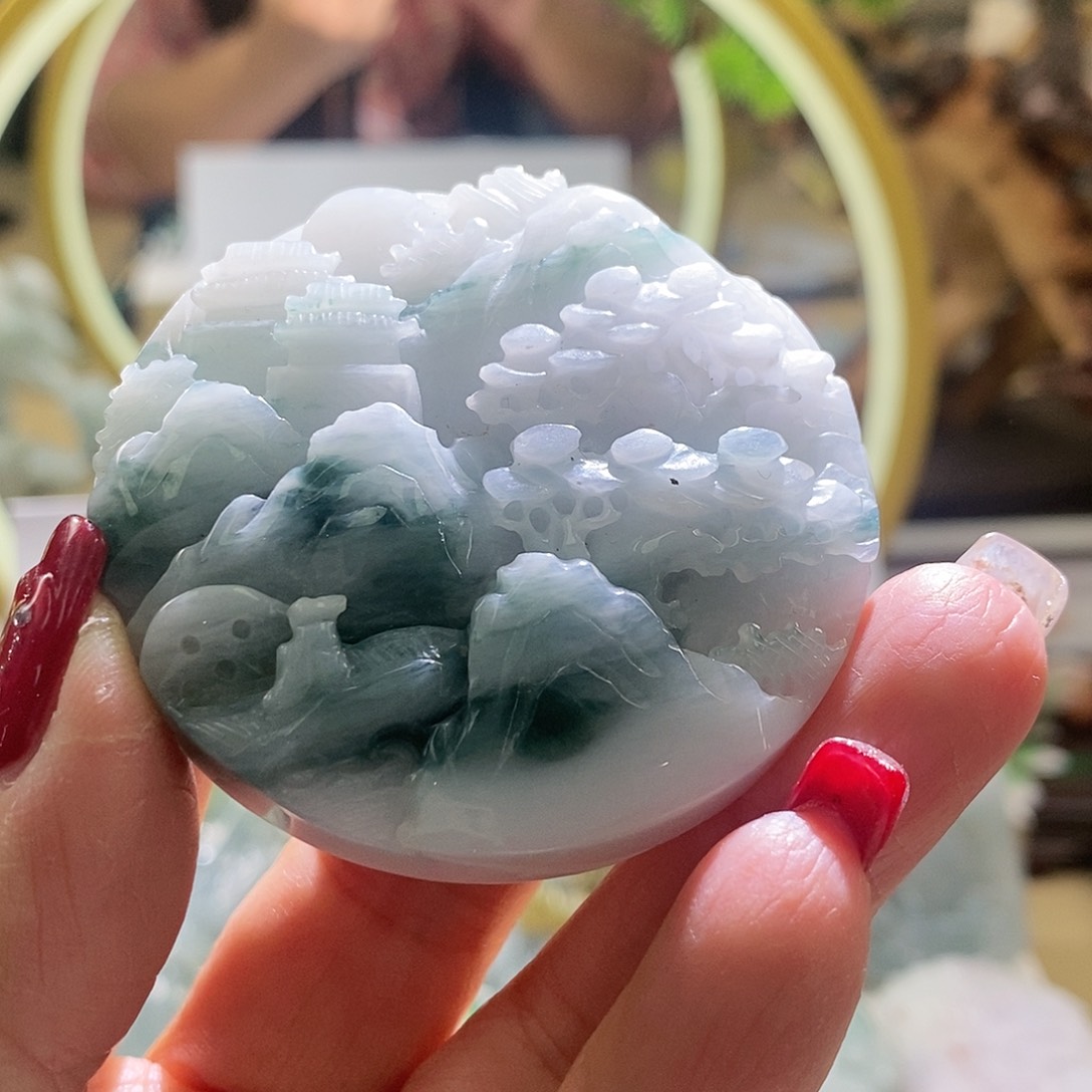 【闪购商品】翡翠颈饰未镶嵌山水