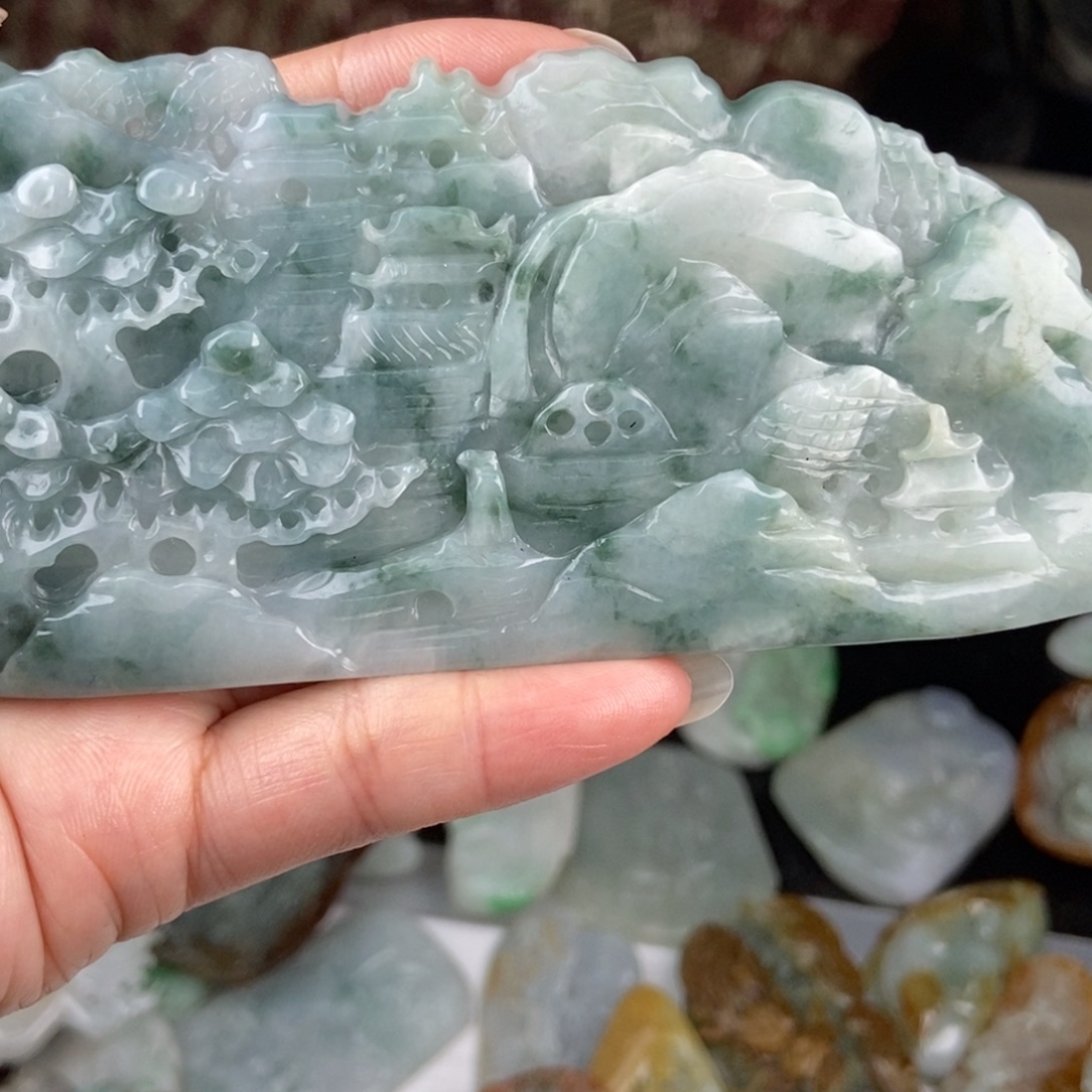 翡翠未镶嵌颈饰翡翠