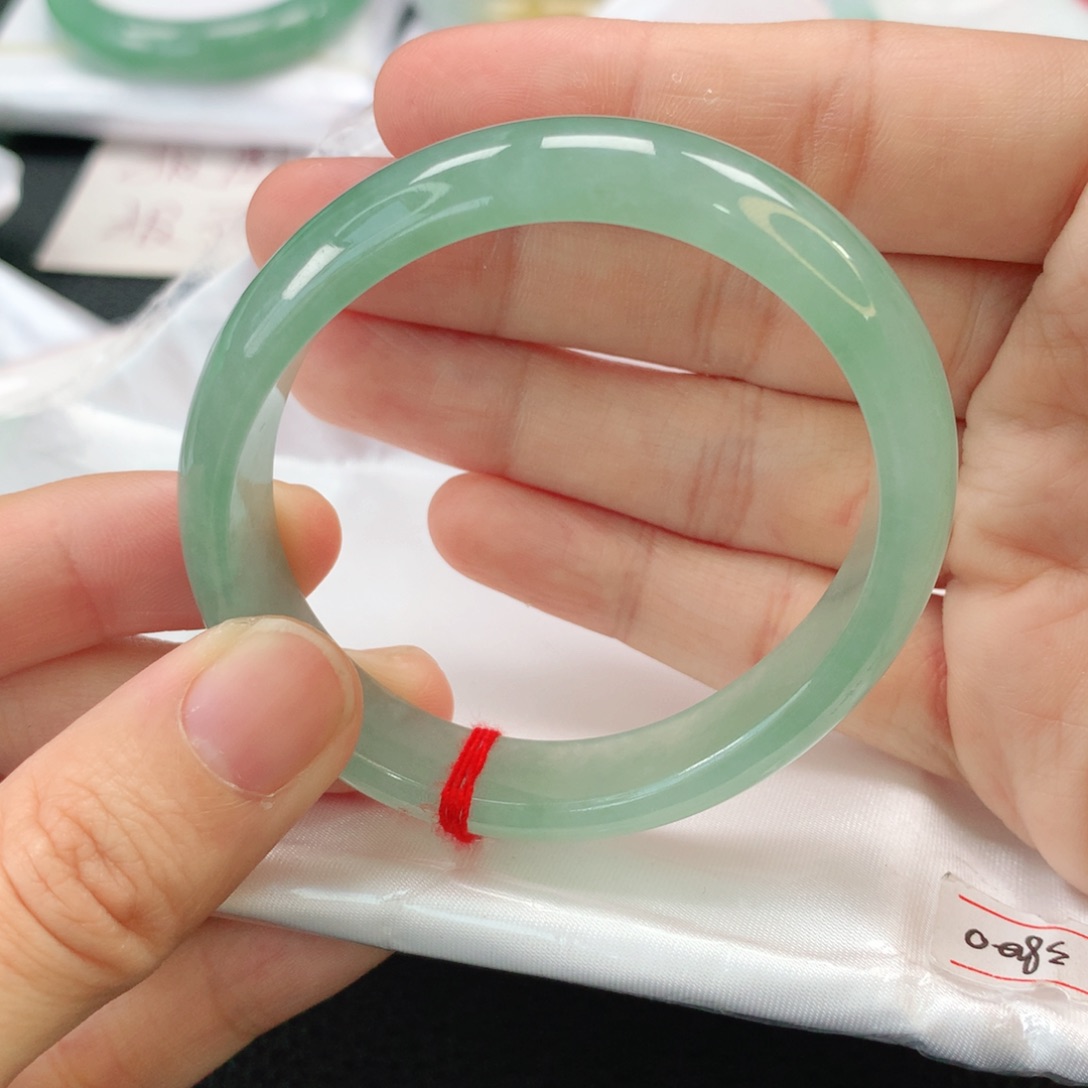 翡翠手镯未镶嵌喵**咪贵妃53