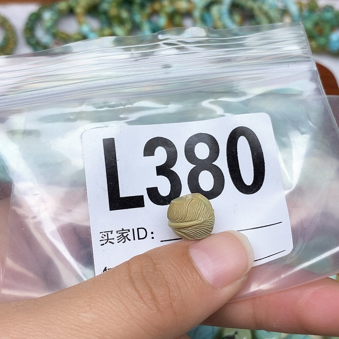 绿松石配饰未镶嵌薇****）