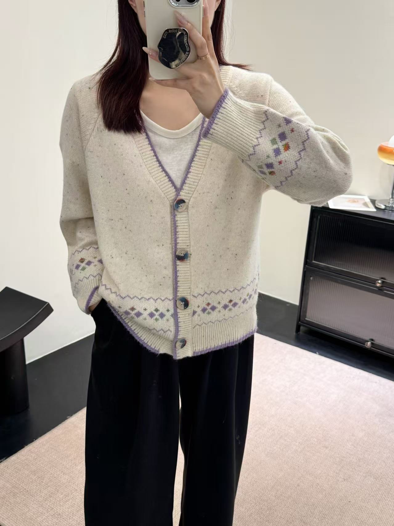 韩系小个子穿搭v领针织开衫外搭秋冬洋气上衣女百搭显瘦毛衣外套