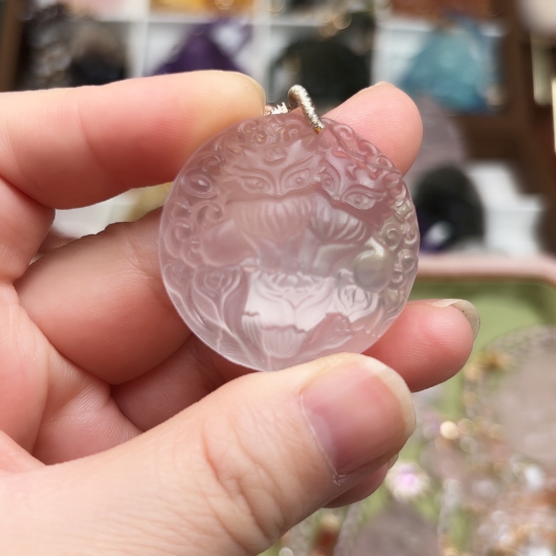 颈饰水晶未镶嵌粉水双狐