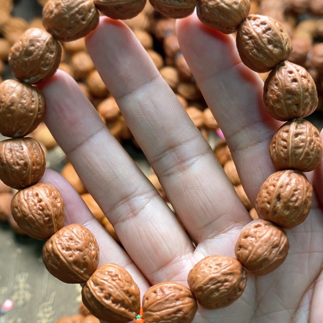 文玩核桃手串已**回文玩核桃14寸小串