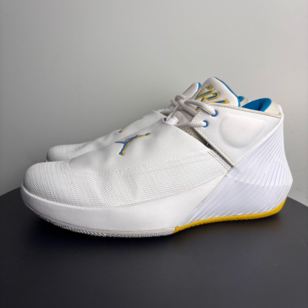 95新 AIR JORDAN 44码 威少1 白色 正品 中古球鞋（非原鞋垫