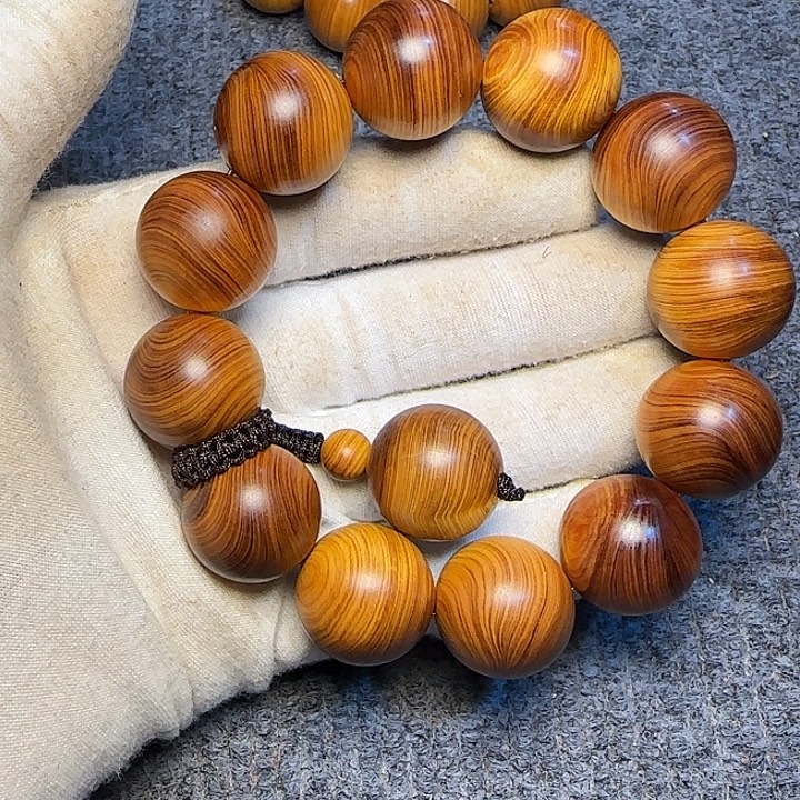 风***雨柏木（崖柏）全陈化老料把件串