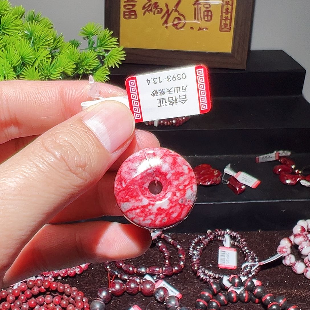 天然辰砂纯天然扣子