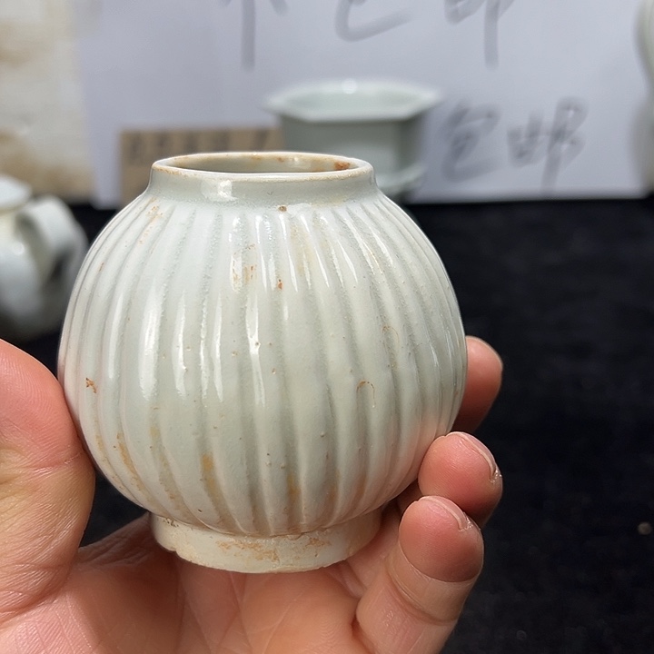 陶其他青白瓷瓜棱罐