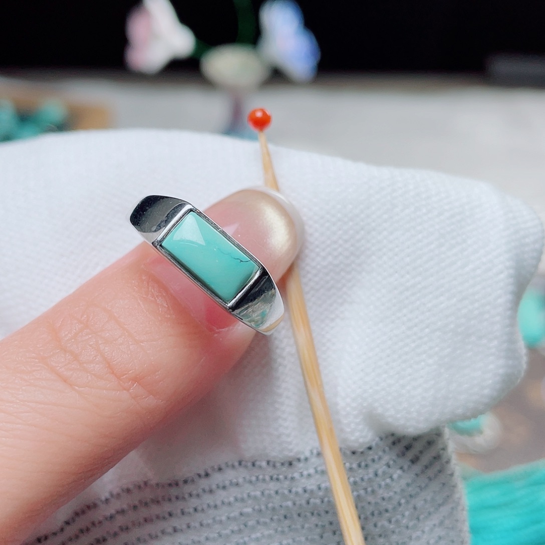 云***奚南红玛瑙未镶嵌珠宝奇石