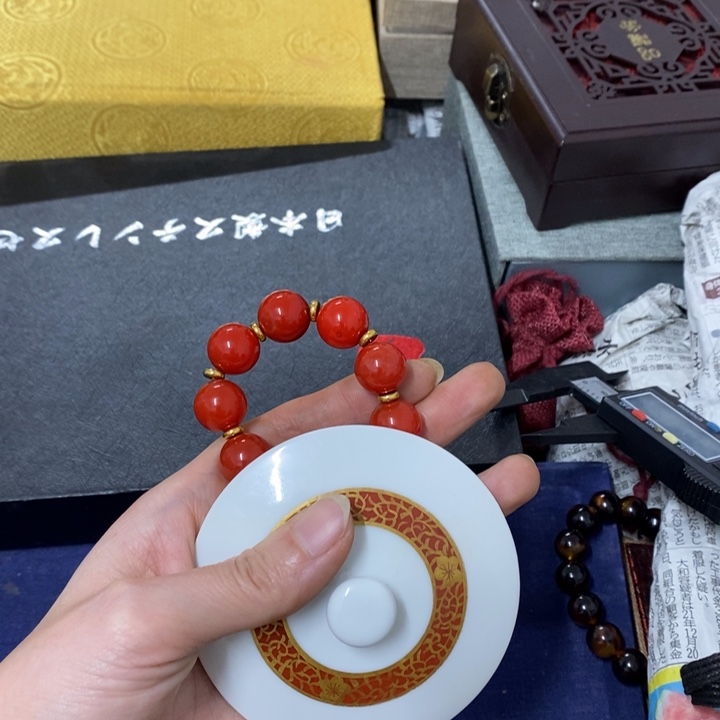 瓷片哈中古工艺品一件