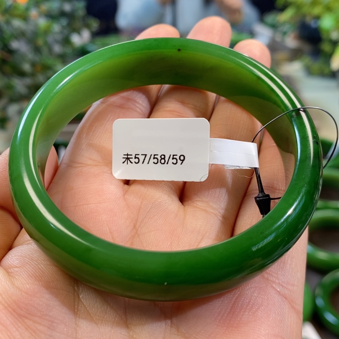 和田玉（碧玉）手镯未镶嵌