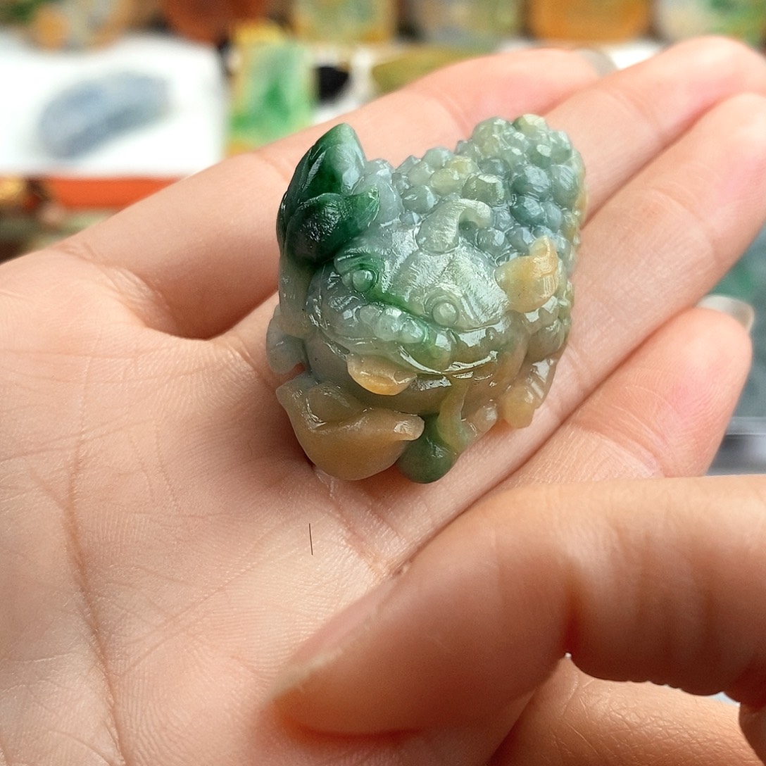 定制翡翠未镶嵌翡翠